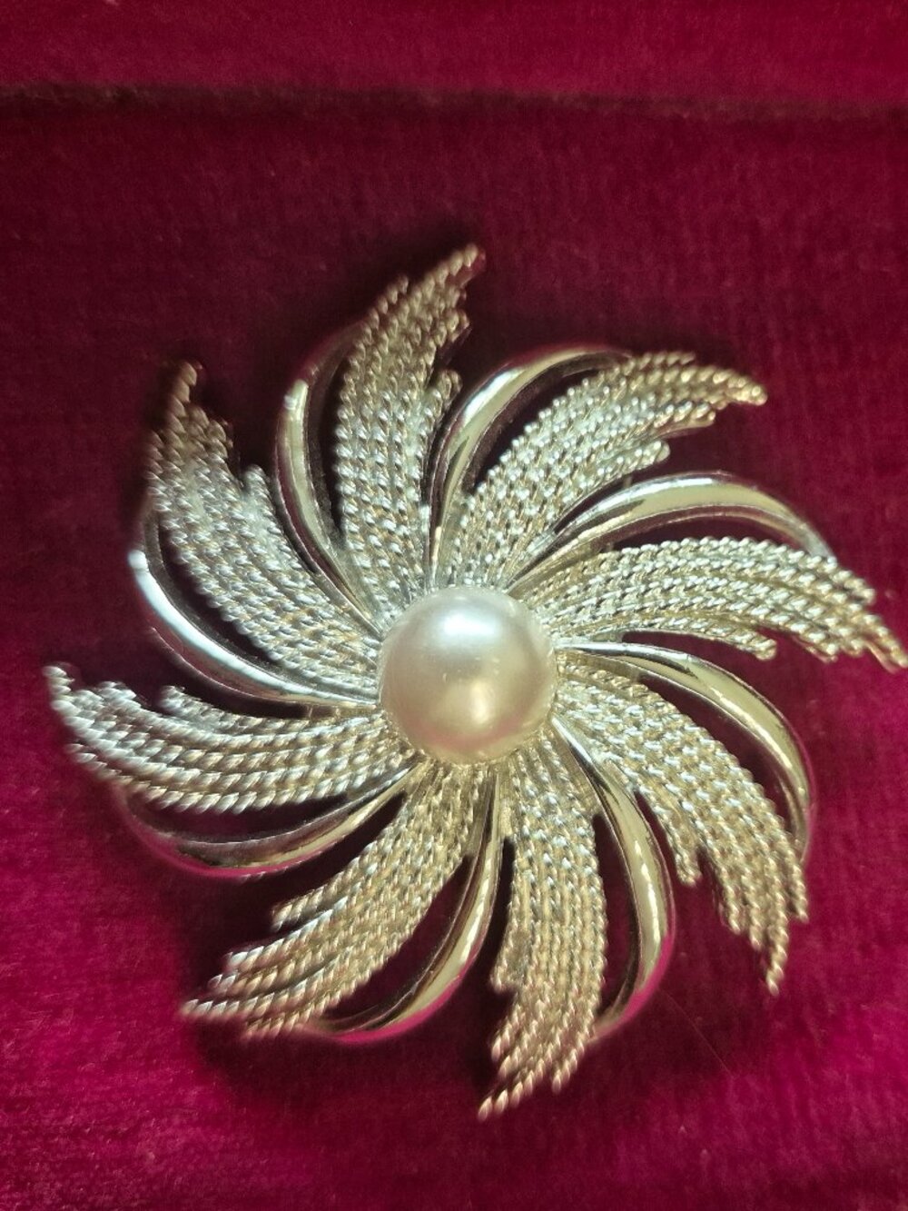 Pinwheel Brooch
